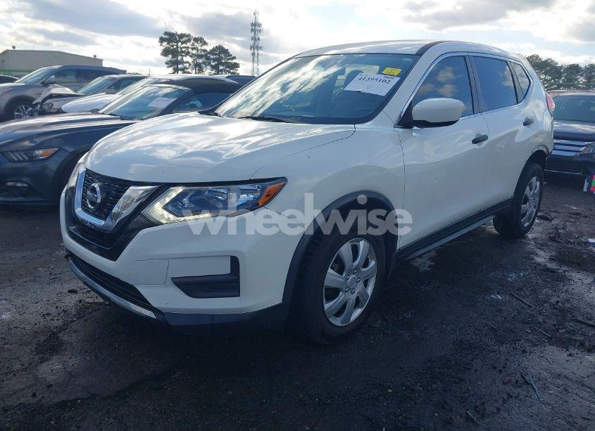 Photo 2 of 2017 Nissan Rogue S (VIN JN8AT2MV1HW014435)