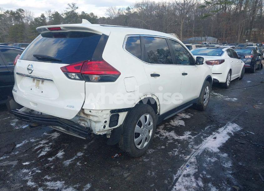 Photo 4 of 2017 Nissan Rogue S (VIN JN8AT2MV1HW014435)