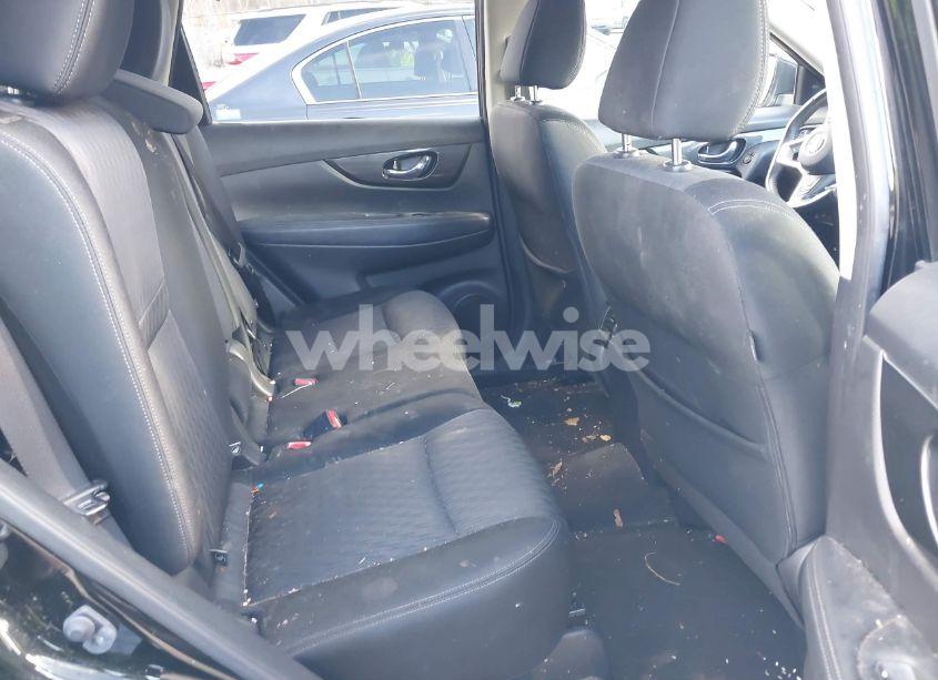 Photo 8 of 2017 Nissan Rogue SV (VIN JN8AT2MV1HW250504)