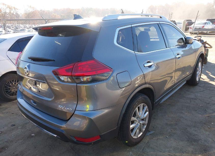 Photo 4 of 2017 Nissan Rogue SV (VIN JN8AT2MV1HW259400)