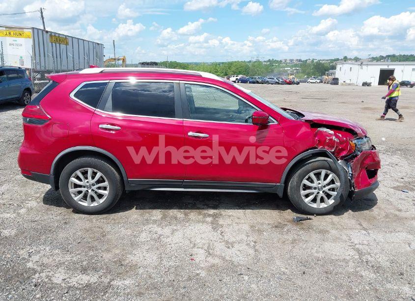 Photo 13 of 2017 Nissan Rogue SV (VIN JN8AT2MV1HW280005)