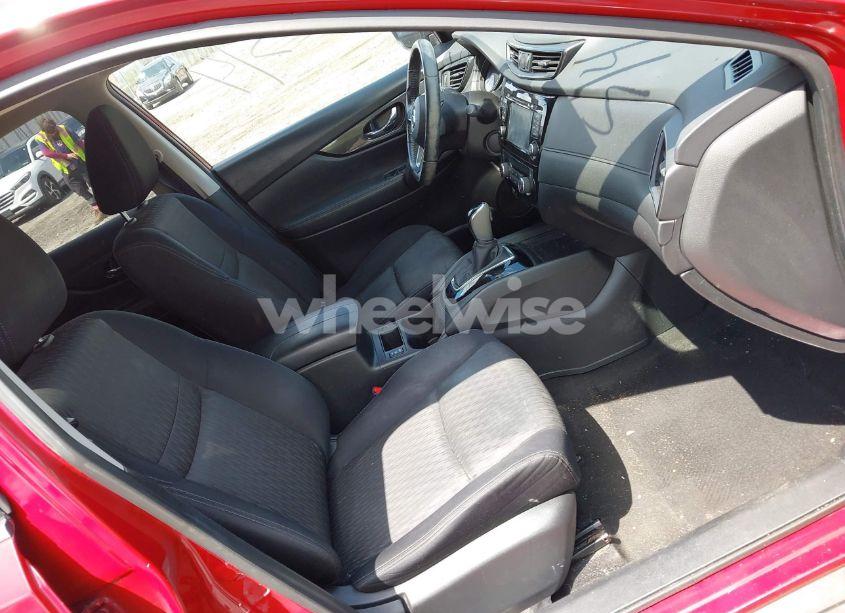 Photo 5 of 2017 Nissan Rogue SV (VIN JN8AT2MV1HW280005)