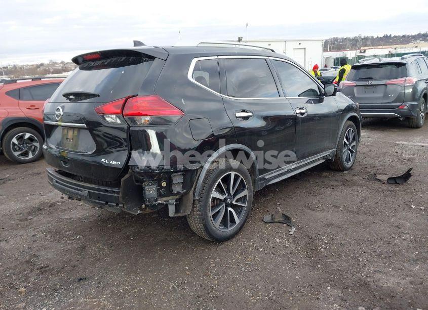 Photo 4 of 2017 Nissan Rogue SL (VIN JN8AT2MV1HW283678)