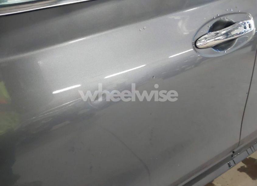 Photo 19 of 2018 Nissan Rogue SV (VIN JN8AT2MV1JW300503)