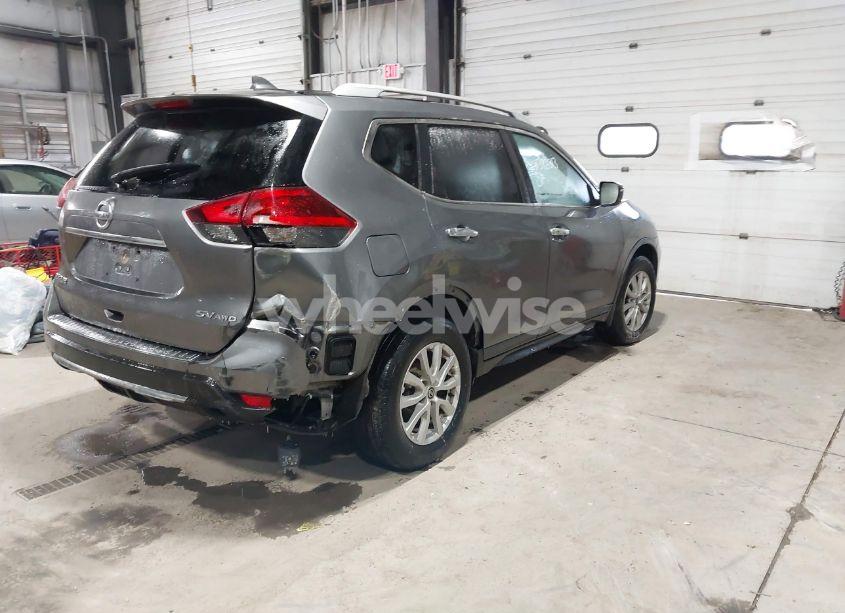 Photo 4 of 2018 Nissan Rogue SV (VIN JN8AT2MV1JW300503)