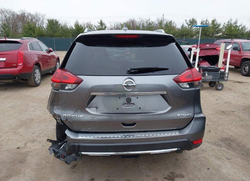 Photo 17 of 2018 Nissan Rogue SV (VIN JN8AT2MV1JW304261)