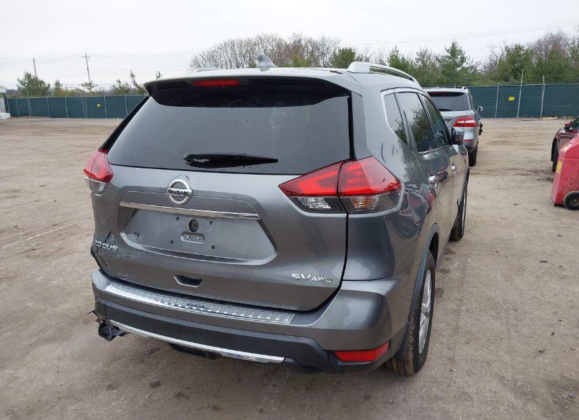 Photo 4 of 2018 Nissan Rogue SV (VIN JN8AT2MV1JW304261)