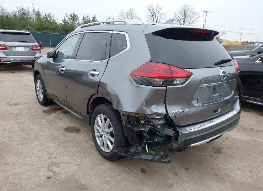 Photo 6 of 2018 Nissan Rogue SV (VIN JN8AT2MV1JW304261)