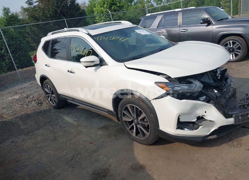 2018 Nissan Rogue SL (VIN JN8AT2MV1JW310447) main photo