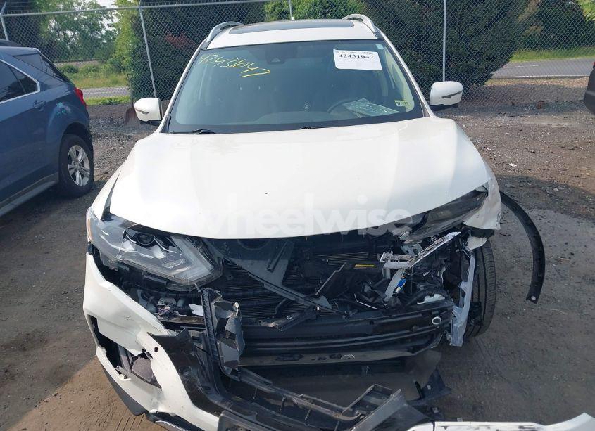 Photo 12 of 2018 Nissan Rogue SL (VIN JN8AT2MV1JW310447)