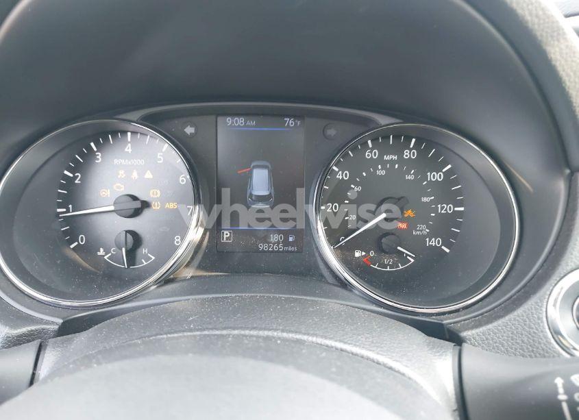 Photo 7 of 2018 Nissan Rogue SL (VIN JN8AT2MV1JW310447)