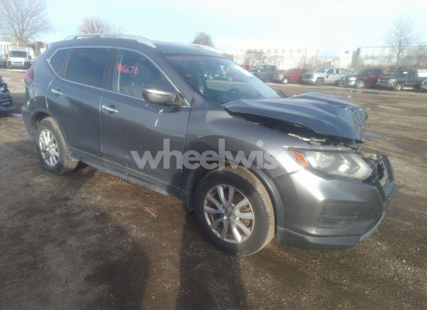 2018 Nissan Rogue SV (VIN JN8AT2MV1JW314594) main photo