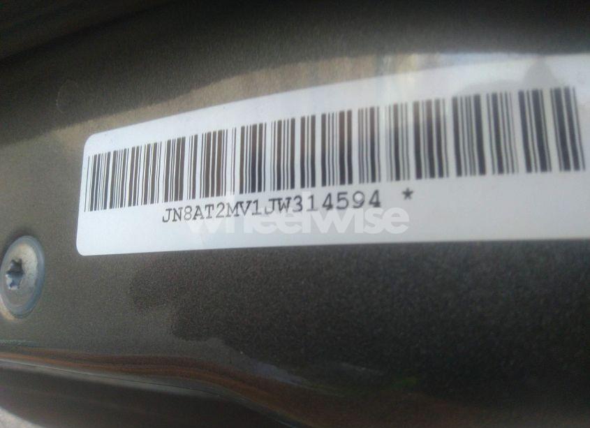 Photo 9 of 2018 Nissan Rogue SV (VIN JN8AT2MV1JW314594)