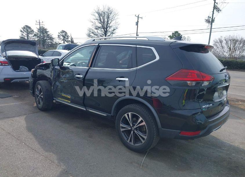Photo 3 of 2018 Nissan Rogue SL (VIN JN8AT2MV1JW317821)