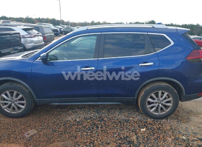 Photo 14 of 2018 Nissan Rogue SV (VIN JN8AT2MV1JW325496)