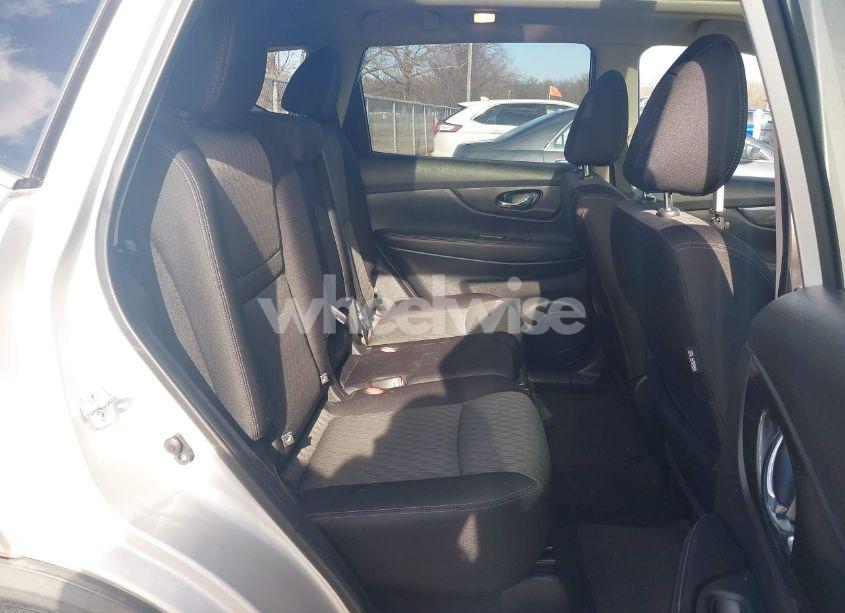 Photo 8 of 2018 Nissan Rogue SV (VIN JN8AT2MV1JW350365)