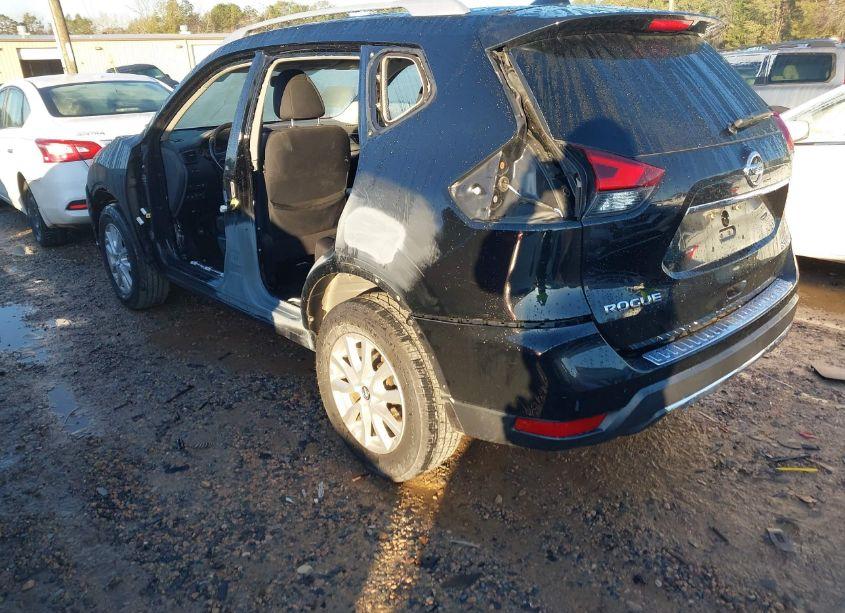 Photo 3 of 2018 Nissan Rogue SV (VIN JN8AT2MV1JW353184)