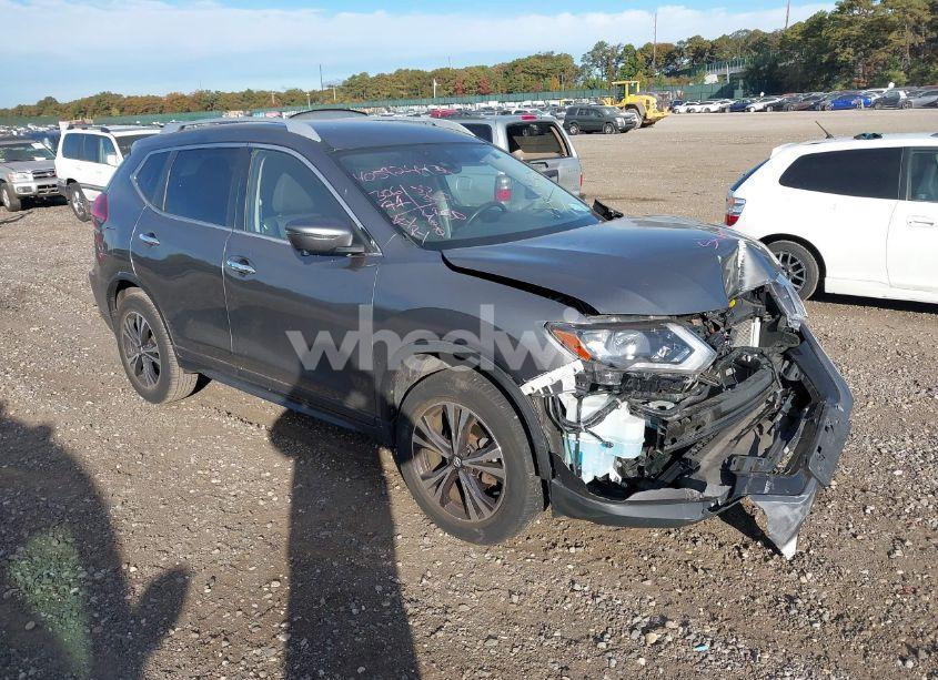 2019 Nissan Rogue SV (VIN JN8AT2MV1KW370116) main photo