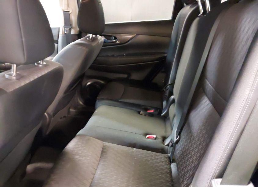 Photo 8 of 2019 Nissan Rogue SV (VIN JN8AT2MV1KW375459)