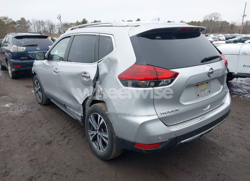Photo 3 of 2019 Nissan Rogue SV (VIN JN8AT2MV1KW378300)