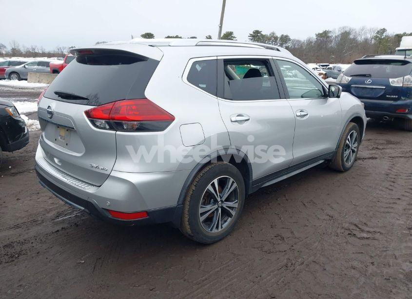 Photo 4 of 2019 Nissan Rogue SV (VIN JN8AT2MV1KW378300)