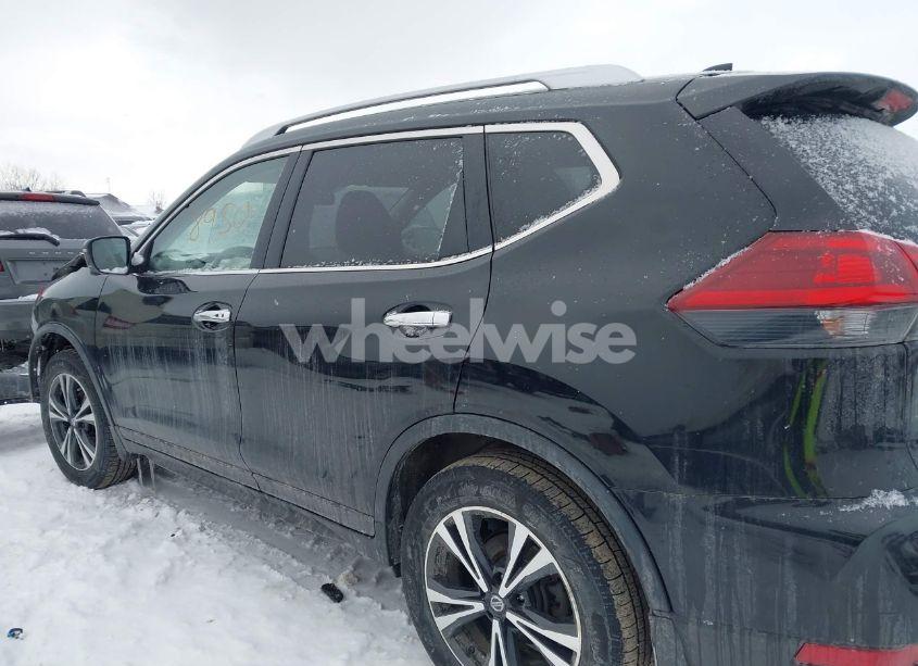 Photo 15 of 2019 Nissan Rogue SV (VIN JN8AT2MV1KW378913)