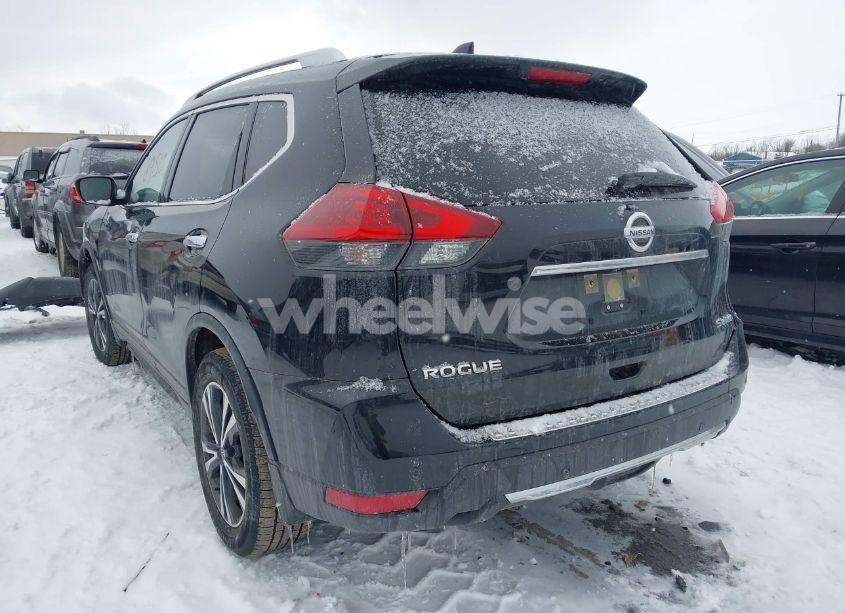 Photo 3 of 2019 Nissan Rogue SV (VIN JN8AT2MV1KW378913)