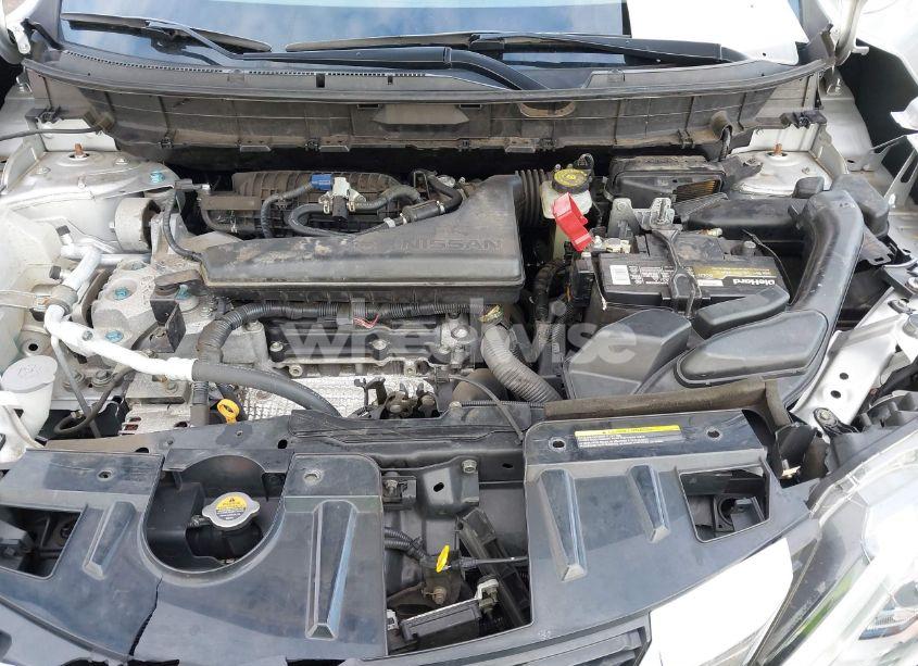 Photo 10 of 2019 Nissan Rogue SV (VIN JN8AT2MV1KW379852)