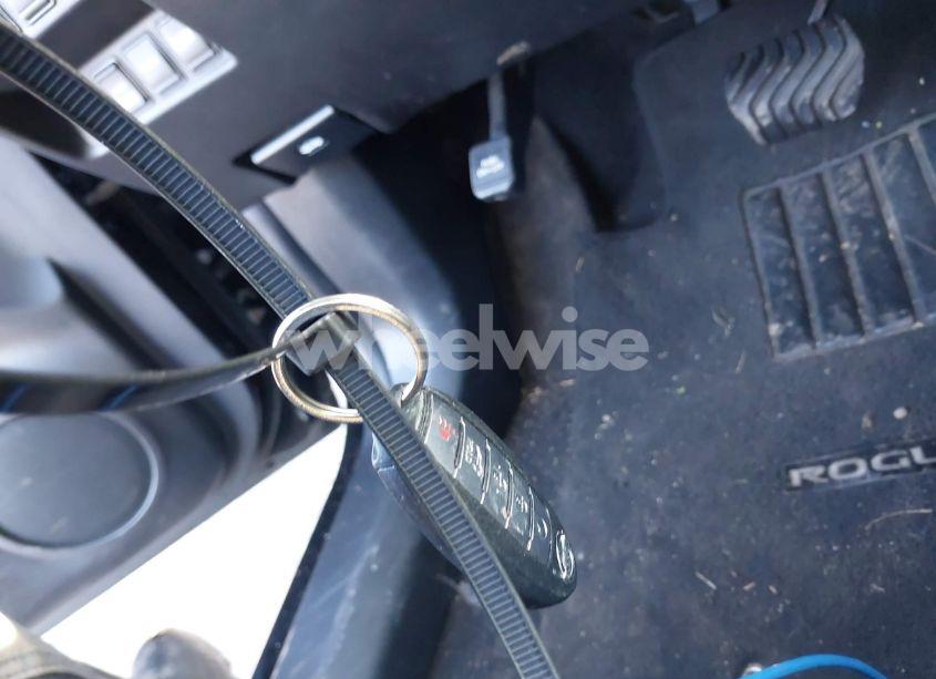 Photo 11 of 2020 Nissan Rogue SV INTELLIGENT AWD (VIN JN8AT2MV1LW103172)