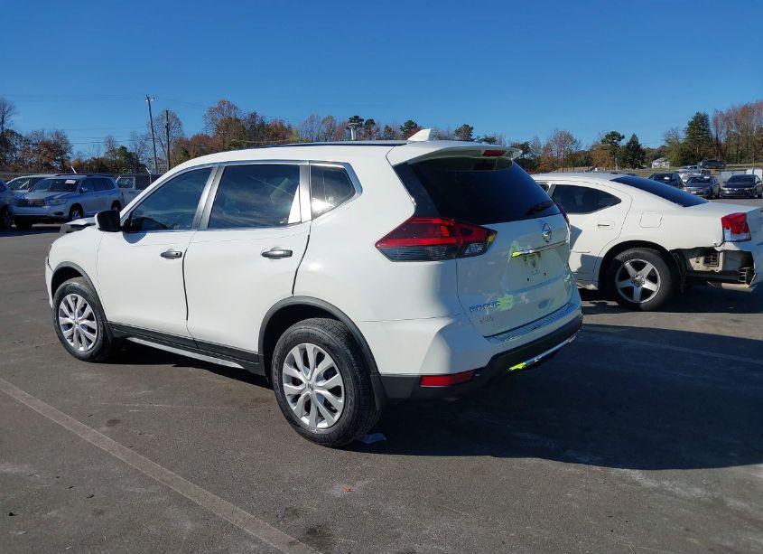 Photo 3 of 2020 Nissan Rogue S INTELLIGENT AWD (VIN JN8AT2MV1LW139251)