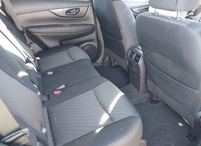 Photo 8 of 2020 Nissan Rogue S INTELLIGENT AWD (VIN JN8AT2MV1LW139251)