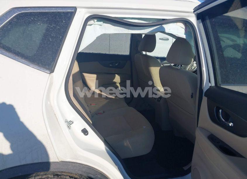 Photo 8 of 2016 Nissan Rogue SV (VIN JN8AT2MV2GW140625)