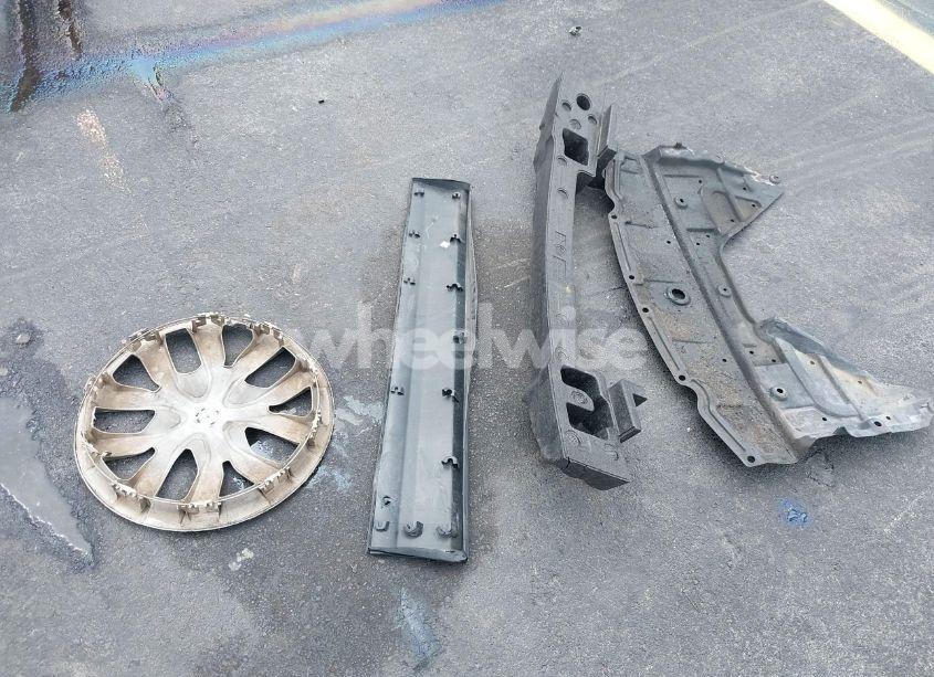 Photo 12 of 2016 Nissan Rogue S (VIN JN8AT2MV2GW145341)