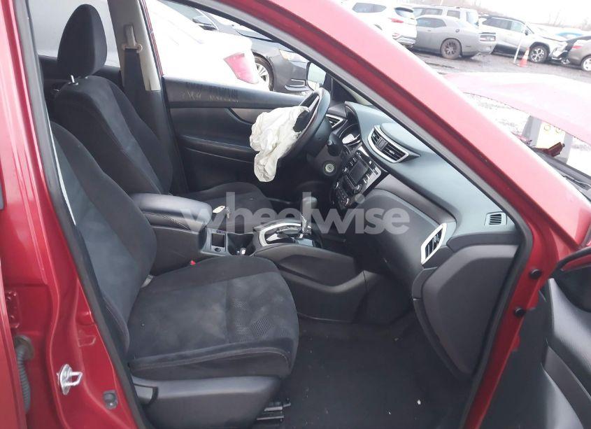 Photo 5 of 2016 Nissan Rogue S (VIN JN8AT2MV2GW153049)