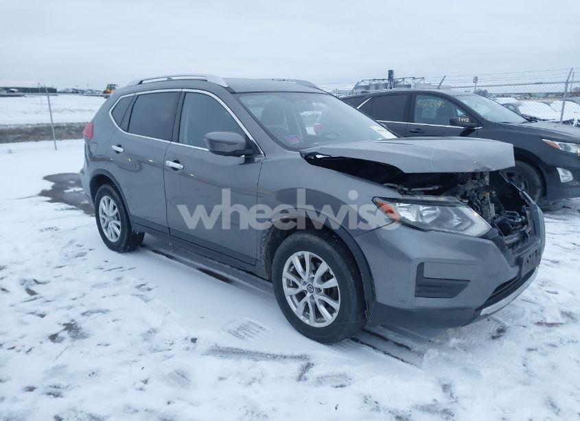 2017 Nissan Rogue SV (VIN JN8AT2MV2HW002004) main photo