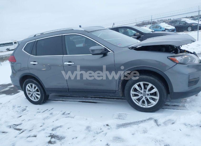 Photo 13 of 2017 Nissan Rogue SV (VIN JN8AT2MV2HW002004)