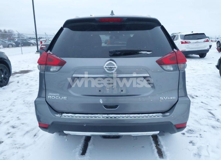 Photo 16 of 2017 Nissan Rogue SV (VIN JN8AT2MV2HW002004)