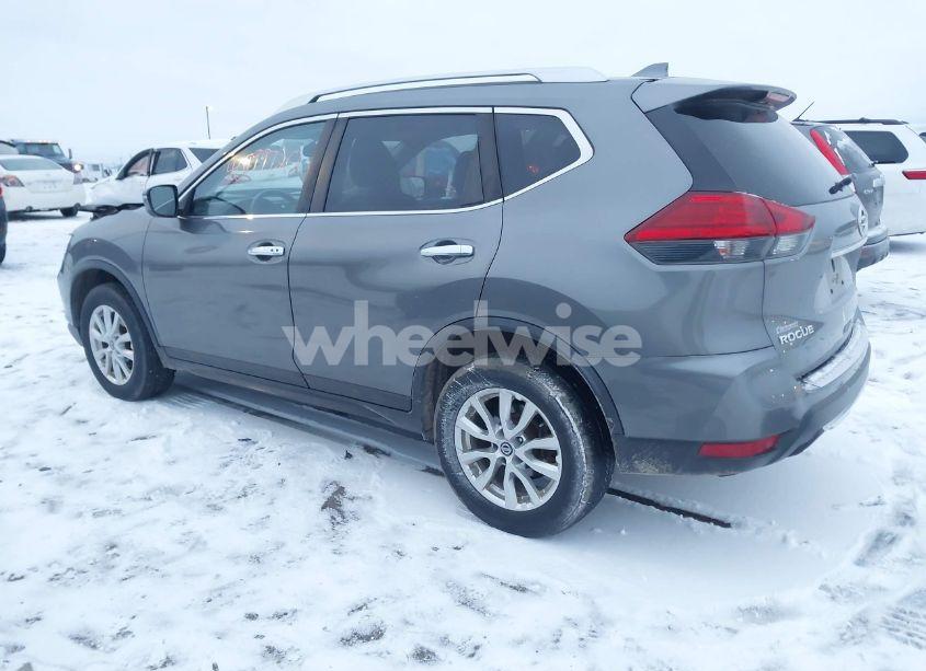 Photo 3 of 2017 Nissan Rogue SV (VIN JN8AT2MV2HW002004)