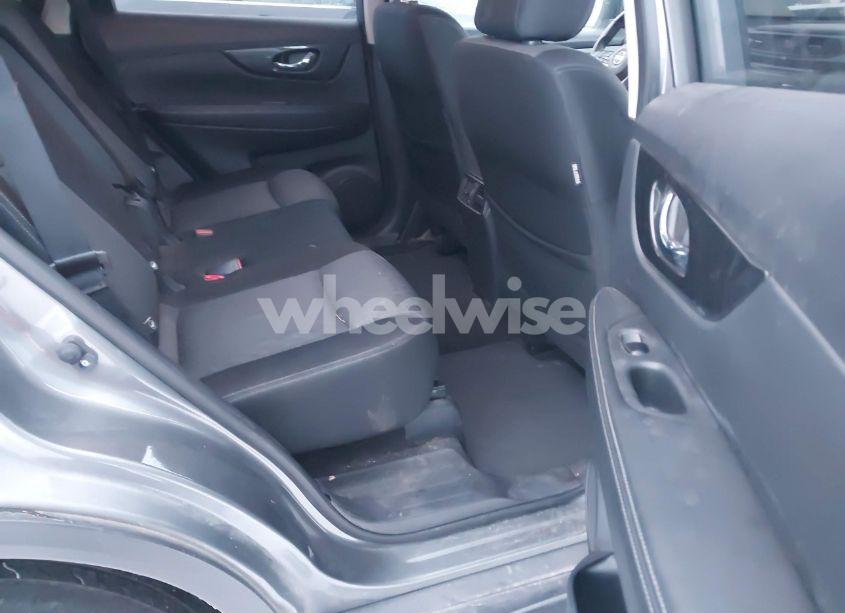 Photo 8 of 2017 Nissan Rogue SV (VIN JN8AT2MV2HW002004)