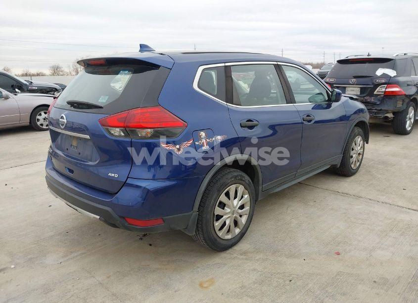 Photo 4 of 2017 Nissan Rogue S (VIN JN8AT2MV2HW008613)