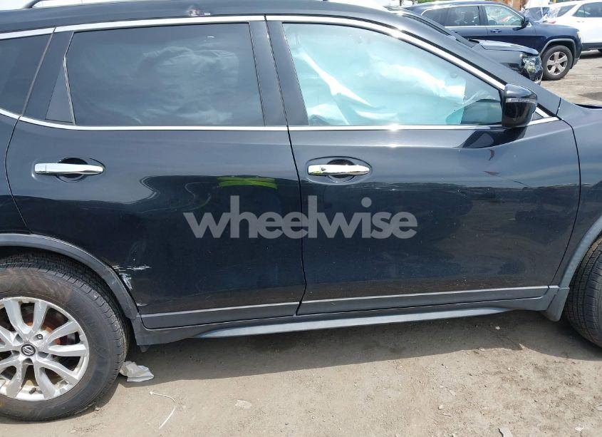 Photo 14 of 2017 Nissan Rogue SV (VIN JN8AT2MV2HW011530)