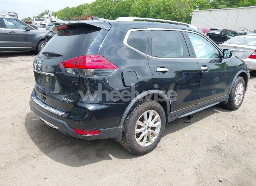 Photo 4 of 2017 Nissan Rogue SV (VIN JN8AT2MV2HW011530)