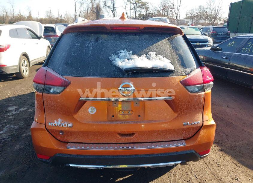 Photo 16 of 2017 Nissan Rogue SL (VIN JN8AT2MV2HW014699)