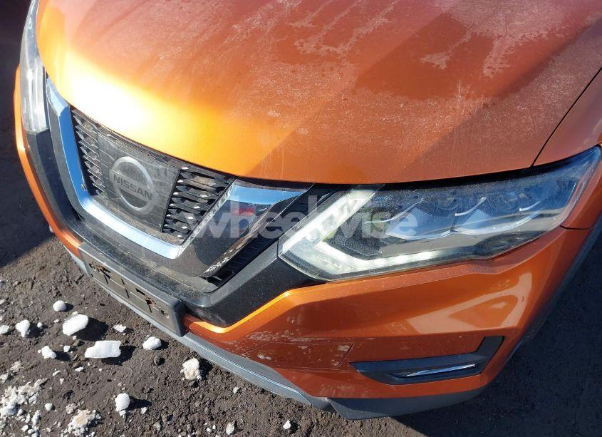 Photo 6 of 2017 Nissan Rogue SL (VIN JN8AT2MV2HW014699)