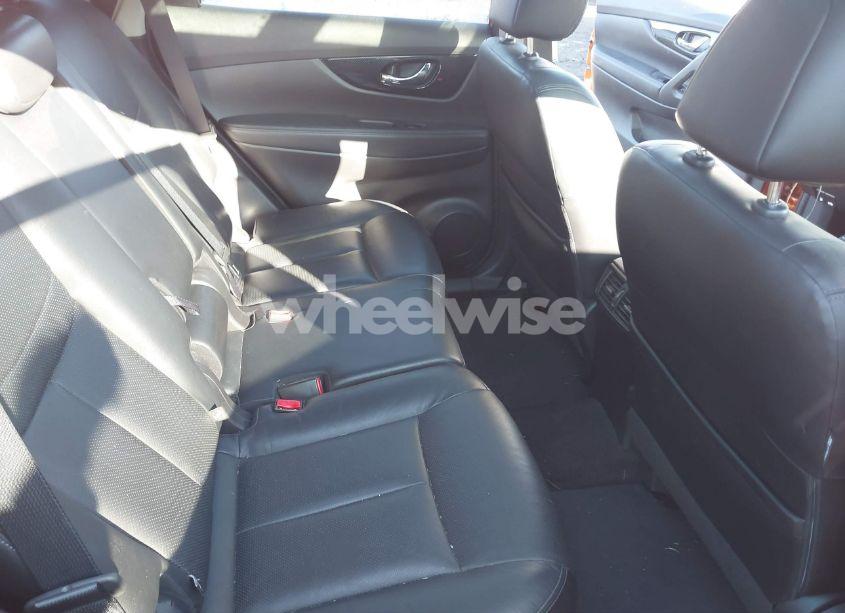 Photo 8 of 2017 Nissan Rogue SL (VIN JN8AT2MV2HW014699)