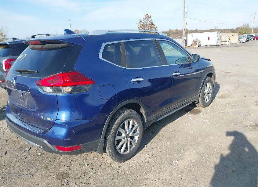 Photo 4 of 2017 Nissan Rogue SV (VIN JN8AT2MV2HW019420)