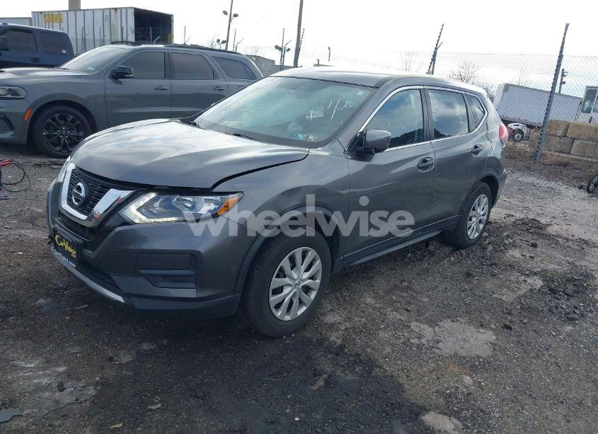 Photo 2 of 2017 Nissan Rogue S (VIN JN8AT2MV2HW255288)