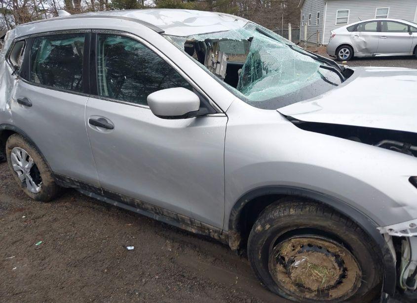 Photo 13 of 2017 Nissan Rogue S (VIN JN8AT2MV2HW263665)