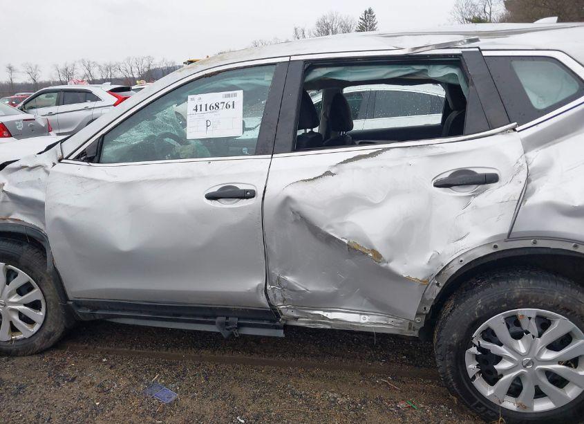 Photo 16 of 2017 Nissan Rogue S (VIN JN8AT2MV2HW263665)