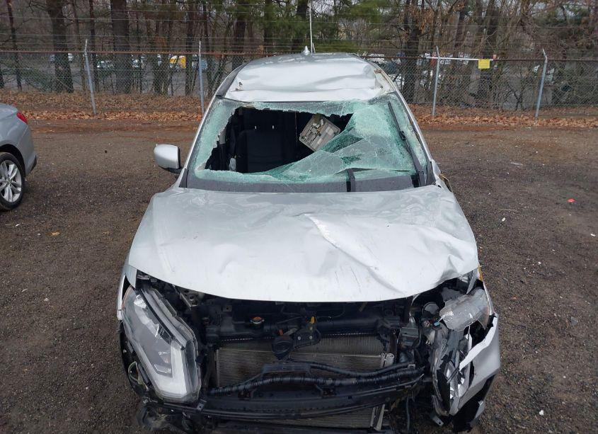 Photo 6 of 2017 Nissan Rogue S (VIN JN8AT2MV2HW263665)